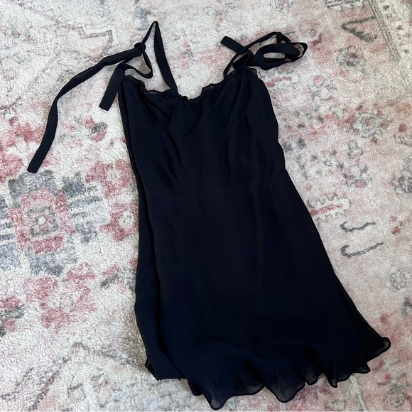 Reformation Christine Dress - Picture 3 of 5